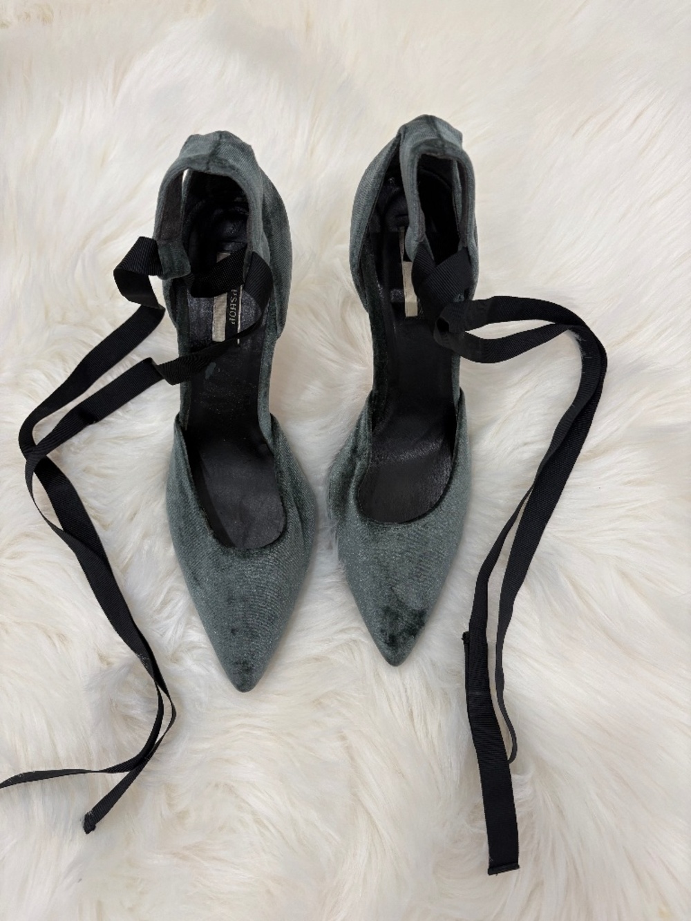 Topshop Dark Green Velvet Pointed Toe Ankle Tie Heels - Size 39
